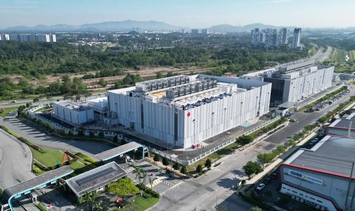 Data center ceiling grid,
data center ceiling grid,
Data center ceiling panel,
data center ceiling panels,
data center ceiling system,
data center ceiling tiles,
data center ceilings,
data center construction ceiling